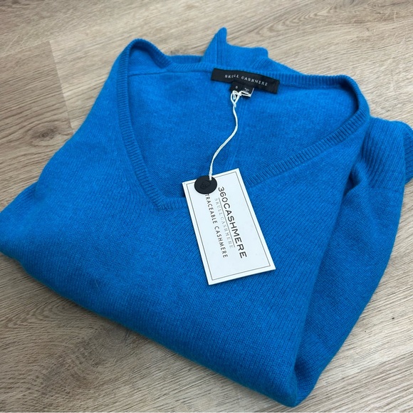 NWT Skull Cashmere 100% Cashmere Bright Blue V - Neck Knit Sweater
